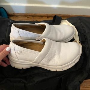 Nursemates Libby style size 7.5